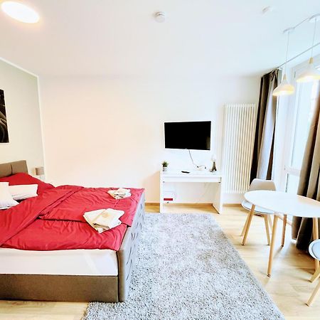 Studio Am Waldschloesschen Mit Kueche Und Netflix Dresda Esterno foto